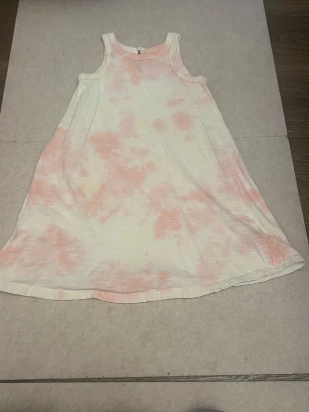 GAP lightweight sleeveless